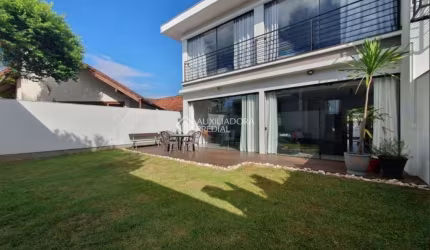 Casa com 3 quartos à venda na Rua do Beija-Flor, 77, Lagoa da Conceição, Florianópolis, 194 m2 por R$ 2.200.000