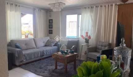 Casa com 3 quartos à venda na Servidão Nossa Senhora do Desterro, 33, Carianos, Florianópolis, 275 m2 por R$ 800.000