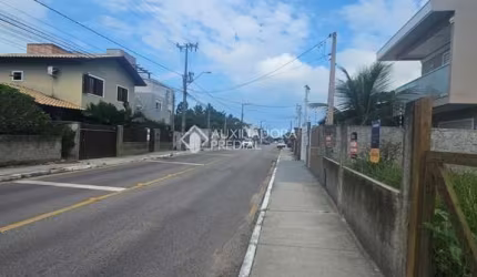 Terreno à venda na Rua Laura Duarte Prazeres, 1, Campeche, Florianópolis, 231 m2 por R$ 455.000