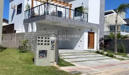 Casa em condomínio fechado com 3 quartos à venda na Grp 396, 1850, Centro, Garopaba, 260 m2 por R$ 2.190.000