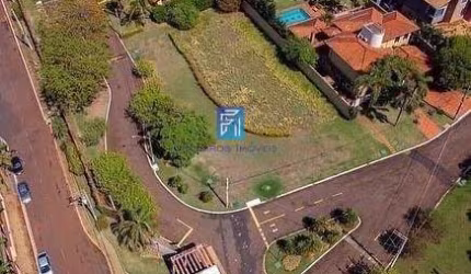 Terreno à venda com 1266,73 m² no Condomínio Residencial Fir