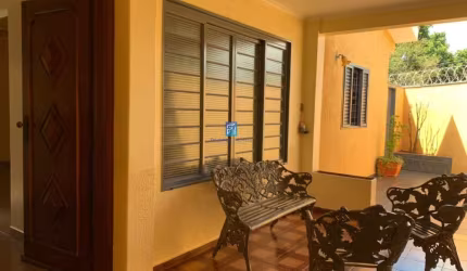 Excelente casa 3 dormitório, no Dom Miele - Zona Oeste