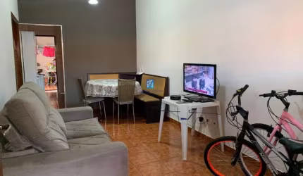 Casa à venda no bairro Parque dos Servidores
