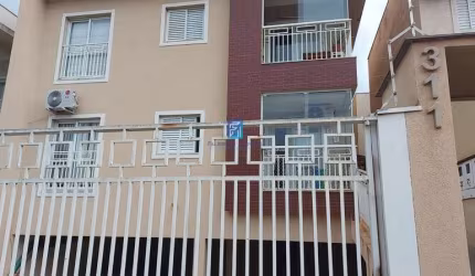 Apartamento Térreo Jardim Botânico com Quintal