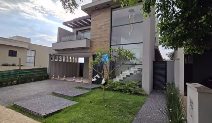 Casa à venda em Condomínio Vila do Golf com 4 suítes