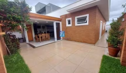 Casa à venda no Condomínio Valência