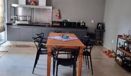 Casa à venda com 4 dormitórios no Condomínio Evidence