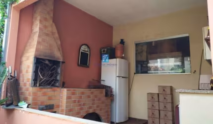 Casa à venda em Jardim Sumaré com 03 dormitórios