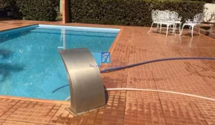 Linda chácara à venda no Condomínio Estância Ouro Verde