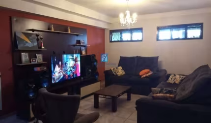 Sobrado. 5 dormitórios (2 suítes). Bairro São José