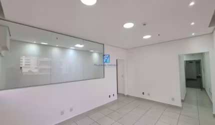 Sala Comercial no Jardim Botãnico,1 vaga, próximo ao Parque Raya