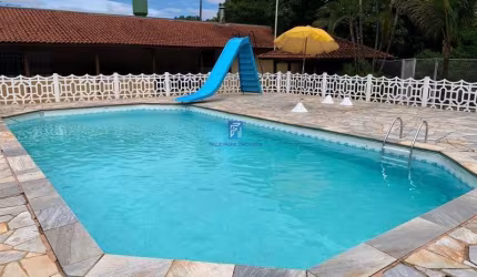 chácara a venda com 3 dormitórios sendo 1 suíte no Condomínio Itanhangá