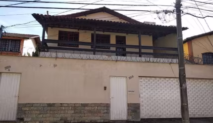 Casa com 4 quartos à venda em Belo Horizonte