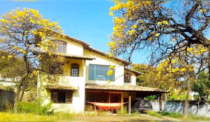 Casa com 3 quartos à venda em Belo Horizonte
