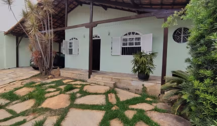 Casa com 5 quartos para alugar em Belo Horizonte