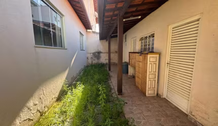 Casa Comercial com 2 quartos para alugar em Belo Horizonte