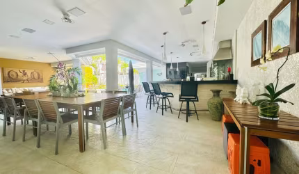 Casa Duplex com 900m² e 4 Suítes à venda no Santa Mônica jardins
