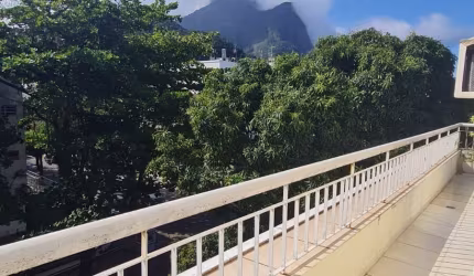 Cobertura Duplex com 4 Quartos à venda no coração do Jardim Oceânico