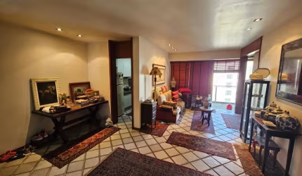 Condomínio Mirante Cinco Estrelas - Ótimo apartamento quarto e sala com excelente localização na Barra, próximo à praia e ao comércio