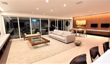 Apartamento Lâmina à venda em Área Nobre de Ipanema com 4 Quartos e 320m²