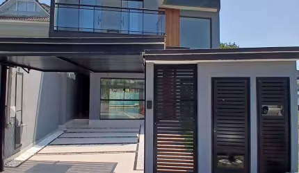 Casa Triplex à venda no Riviera Del Sol com 4 Suítes, 4 Banheiros e 478m²