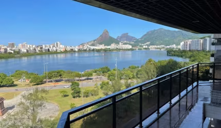 Apartamento Projeto de Arquiteto com 3 Quartos à venda na Lagoa