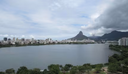 Apartamento Frontal Lagoa com 4 Quartos e 3 Vagas à venda na Av Epitácio Pessoa.