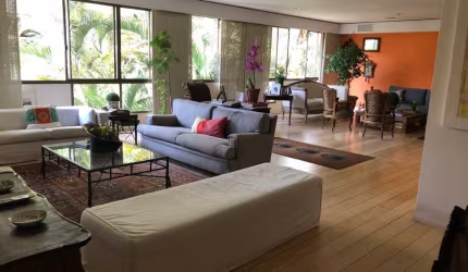 Apartamento de Alto Padrão com 4 Quartos e 275m² à venda no Alto Leblon.