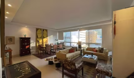 Apartamento Vista Dois Irmãos com 3 Quartos e 155m² à venda no Leblon.