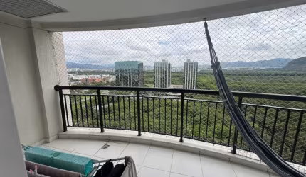 Apartamento de 2 Quartos com 72m² à venda no Península Way
