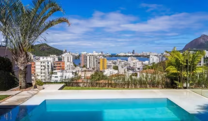 Mansão Quadriplex com Vista Cristo e Pão de Açucar à venda no Jardim Botânico.