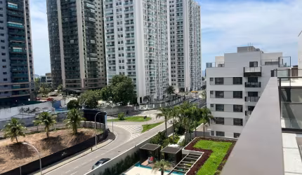 Coberturas à venda localizado na Avenida Lucio Costa, 3 Quartos; 1 suite; 3 Vagas. Condomínio Wave by Yoo, Barra da Tijuca.