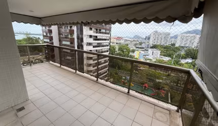 Apartamentos com 3 quartos  para vender na Barra da Tijuca, Condomínio Veronoa – Rio2, 3 quartos; 1 suites; 2 vagas, localizado na Rua Alfredo Ceschiatti, Rio 2.