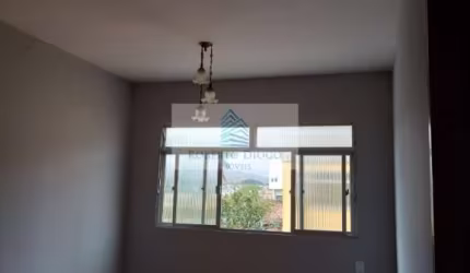 Apartamento à venda em Campo Grande, Rio de Janeiro-RJ: 2 quartos, 1 sala, 1 banheiro, 1 vaga de garagem!