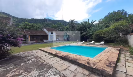 Venda de Sítio de Luxo na Taquara, Rio de Janeiro - RJ: 3 quartos, 1 suíte, 1 sala, 3 banheiros, 6 vagas de garagem, 3.483,03 m²