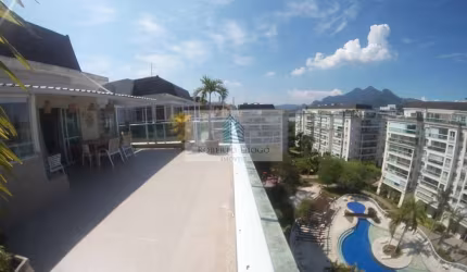Residência de luxo à venda na Barra da Tijuca, Rio de Janeiro: 3 quartos, 1suíte ,2 salas, 4 banheiros, 200m² de área.