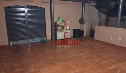 CASA COM 200M² NO BAIRRO ADELINO SIMIONI