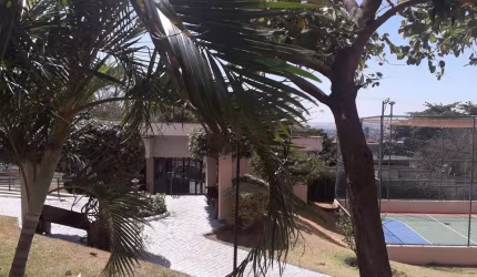 APARTAMENTO COM 2 QUARTOS  NO ALTO DO IPIRANGA.
