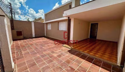 CASA DE 3  QUARTOS 4 VAGAS NO BAIRRO CAMPOS ELÍSEOS