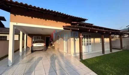 Casa para Venda em Jaraguá do Sul / SC no bairro Centenário