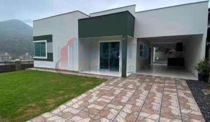 Casa para Venda em Guaramirim / SC no bairro Amizade