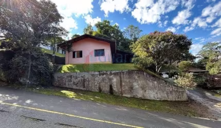 Casa para Venda em Guaramirim / SC no bairro Centro