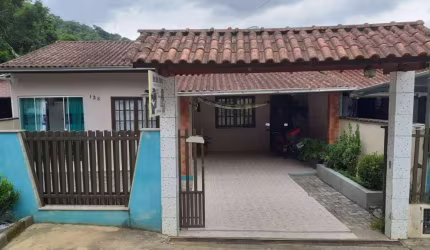 Casa para Venda em Guaramirim / SC no bairro Imigrantes