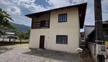 Casa para Venda em Jaraguá do Sul / SC no bairro Vila Lalau