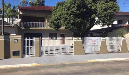 Casa para Venda em Guaramirim / SC no bairro Imigrantes