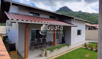 Casa em Ilha da Figueira / Guaramirim