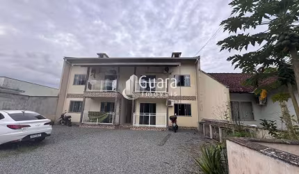 Apartamento em escolinha/ Guaramirim