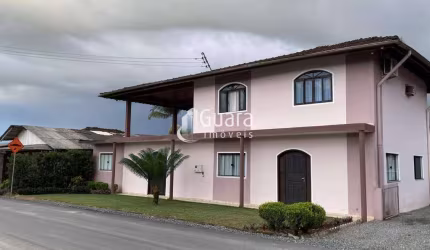 Casa em Poço grande / Guaramirim