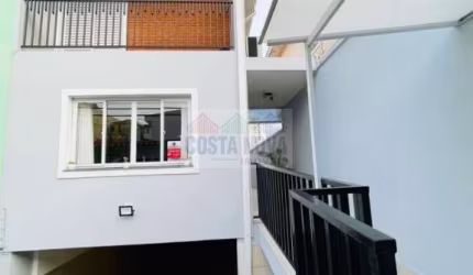 Ampla casa assobradada, com e quartos, espaço gourmet e  6 vagas, Vila Mazzei