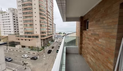 Apartamento de 126 m² com 3 quartos sendo 2 suítes, 2 vagas demarcadas, bairro Aviação, Praia Grande